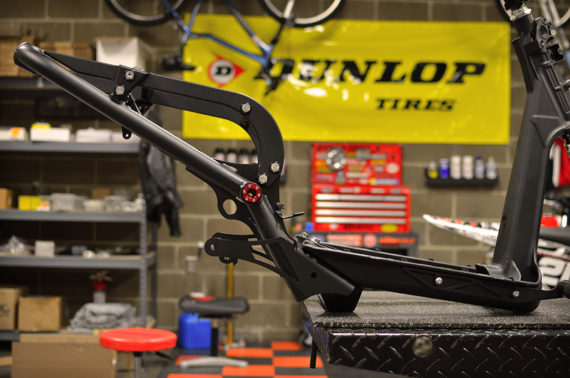 Ruckus Rearsets/Passenger Pegs by MNNTHBX