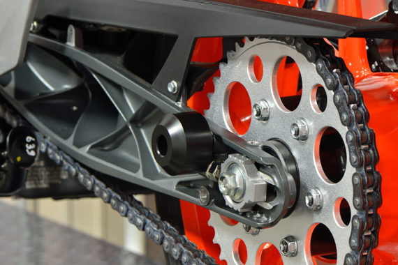 MNNTHBX Axle Sliders for KTM RC390 / 390 Duke