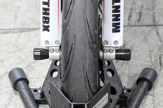 MNNTHBX Front Axle Sliders for KTM / GASGAS / HUSQVARNA 85