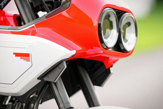 MNNTHBX Carbon Front Signal Mounts with XK Glow indicators for CFmoto Papio SS