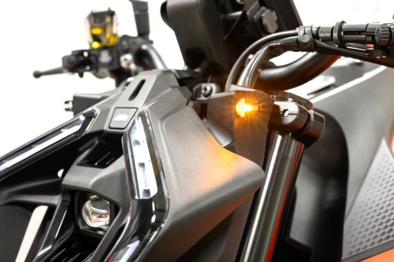 KTM 990 Duke XK Glow Front Turn signal kit by MNNTHBX